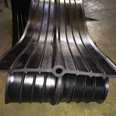 衡水建橋 651型300×8中埋橡膠止水帶、中埋橡膠止水帶生產廠家、 專業變形縫橡中埋膠止水帶生產廠家