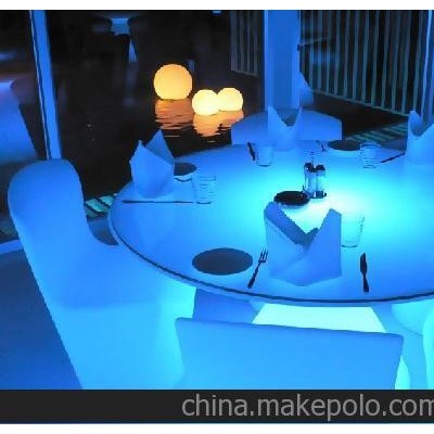 供應塑料椅滾塑加工，滾塑制品，滾塑