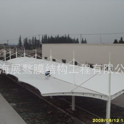 膜結構停車棚 采用PVDF建筑膜材自潔性強 熱鍍鋅鋼結構**
