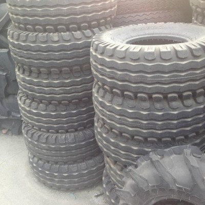 供應(yīng)工具車輪胎10.0/80-12，聯(lián)合收割機輪胎