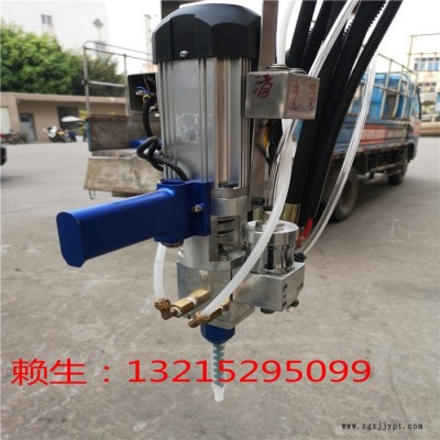 聚氨酯發(fā)泡機(jī)，PU仿木發(fā)泡機(jī)，自成皮發(fā)泡機(jī)，鞋墊發(fā)泡機(jī)