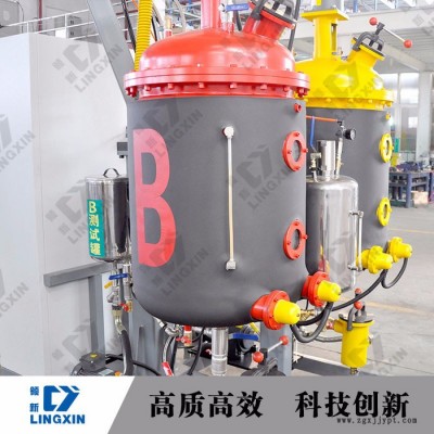供應領新聚氨酯pu車庫門填充發泡機，門填充發泡設備