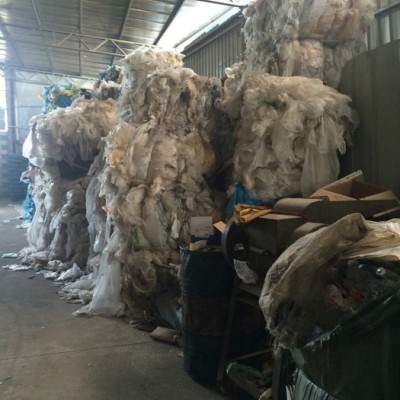 PE、HDpeE、LDPE、PP再生顆粒，藍色顆粒，花色顆粒，香菇料顆粒，廠家直接批發銷售。