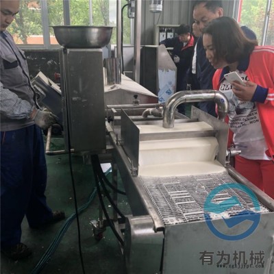 機械手式小魚掛糊油炸機 ghj-300徐州小黃魚炸魚機器出廠價出售 可根據(jù)工藝搭配小魚仔上粉機