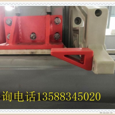 各種全自動(dòng)壓濾機(jī)拉板小車過渡三角塊紅色塑料材質(zhì)或不銹鋼  壓泥機(jī)濾板的機(jī)械手引導(dǎo)塊  壓濾機(jī)卸泥拉板器配件