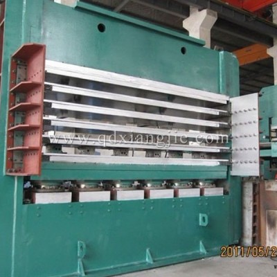 土耳其 訂購 4100X700-1100噸側板式硫化機